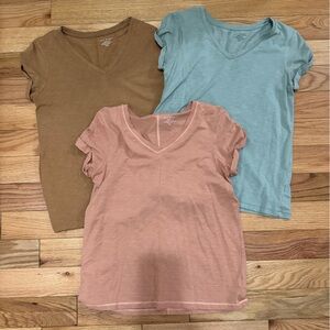 Max Studio women’s favorite tee size medium set of three
